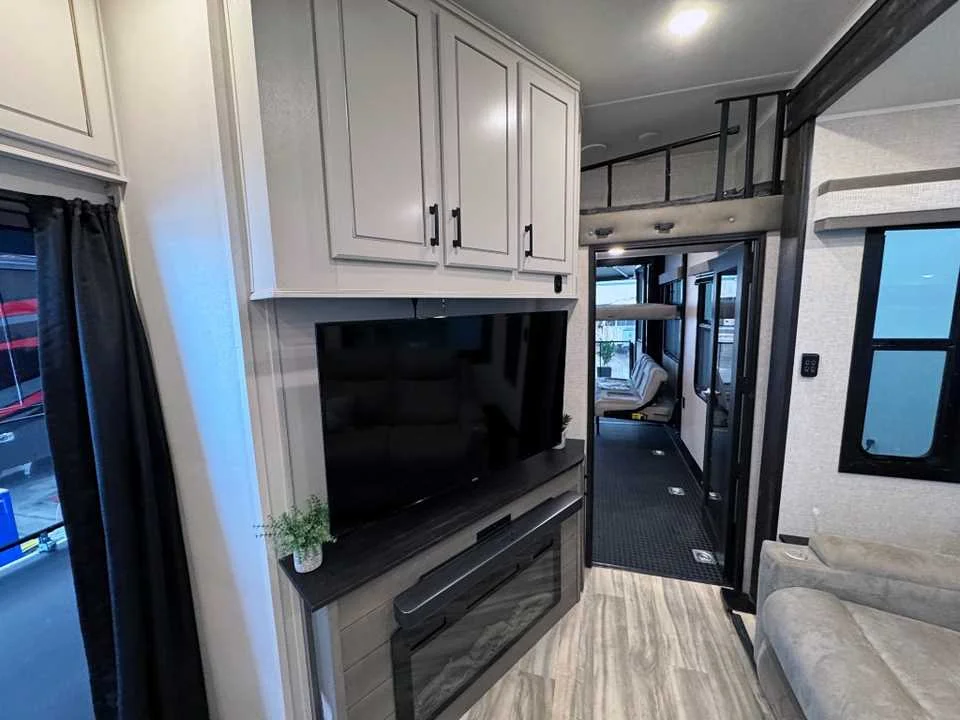 Used 2024 WHITE JAYCO  image 16