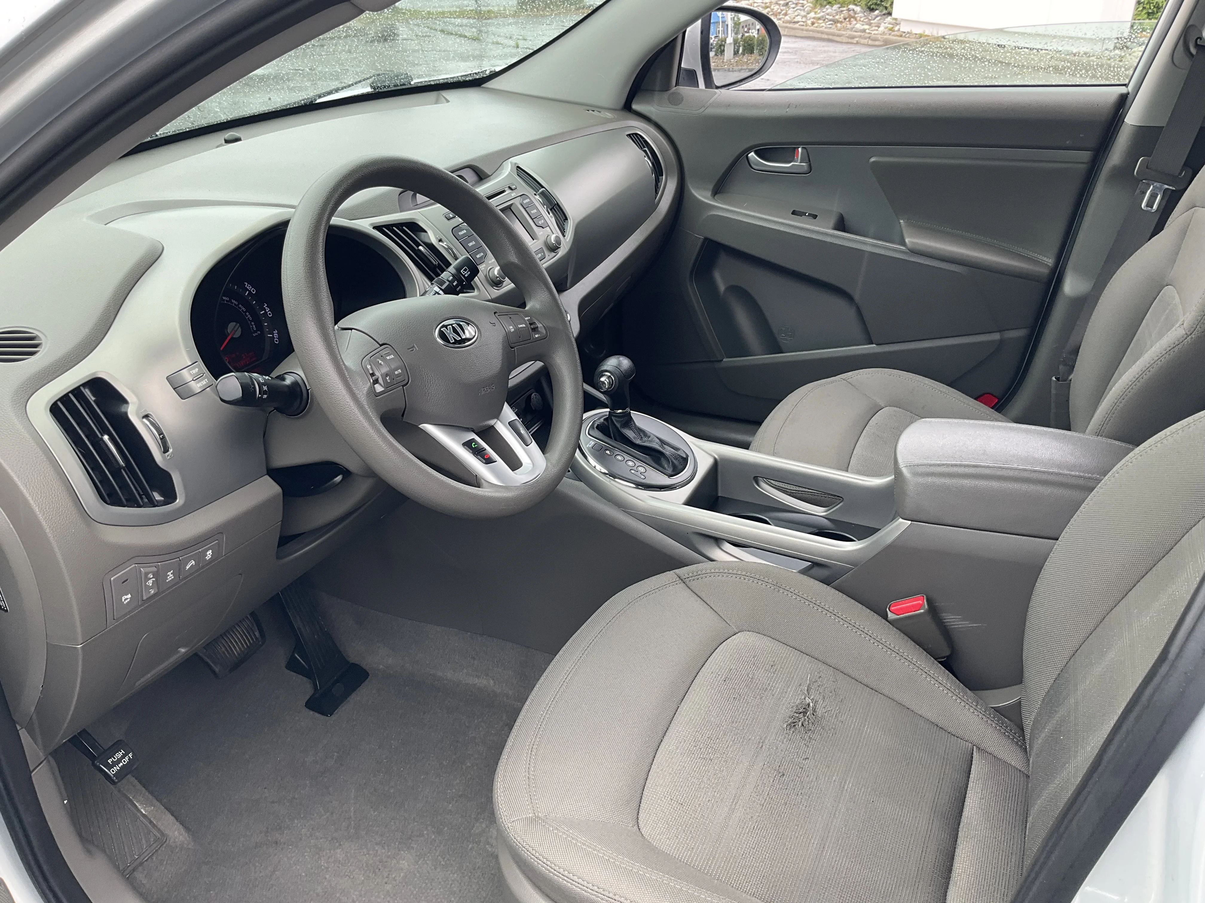 Used 2013 Silver Kia LX image 5