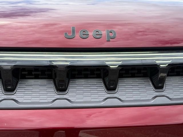 New 2026 Velvet Red Pearlcoat (DISC) Jeep Grand Wagoneer image 3