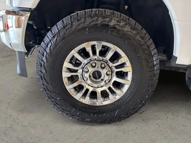 Used 2022 White Ford XLT image 15