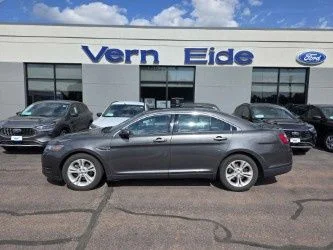 Used 2017 Magnetic Ford SEL image 1