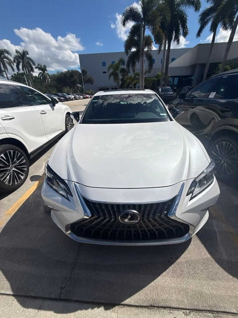 Certified Used 2025 EMINENT WHITE PEARL Lexus 300h image 5