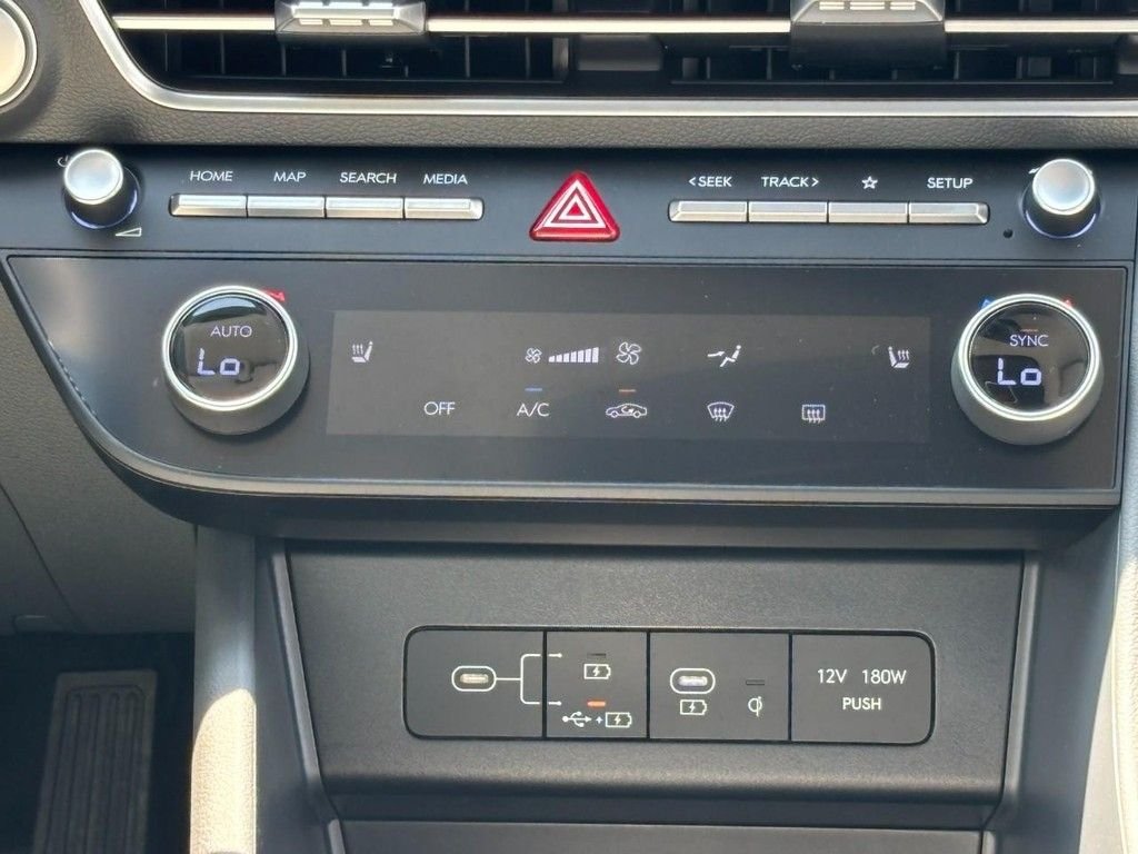 2025 Hyundai Sonata SEL - Photo 31