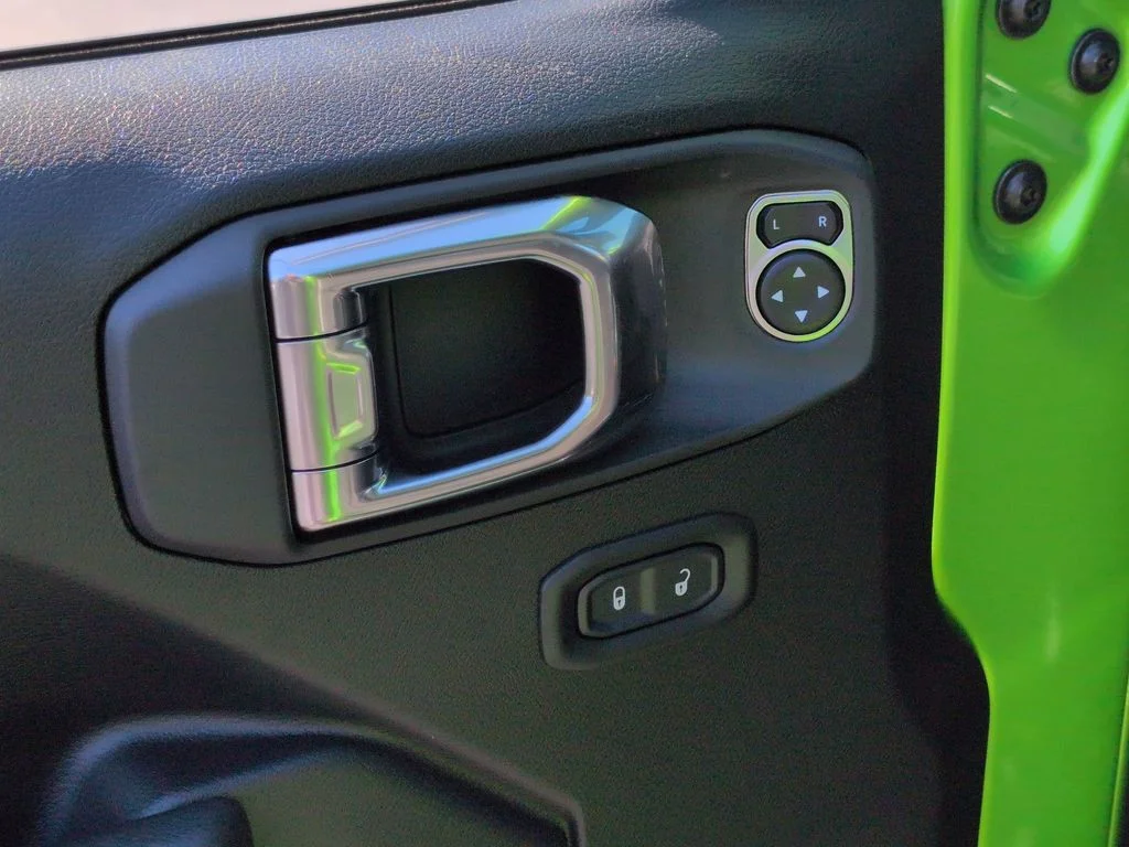 2026 Jeep Wrangler 2-Door Rubicon - Photo 14
