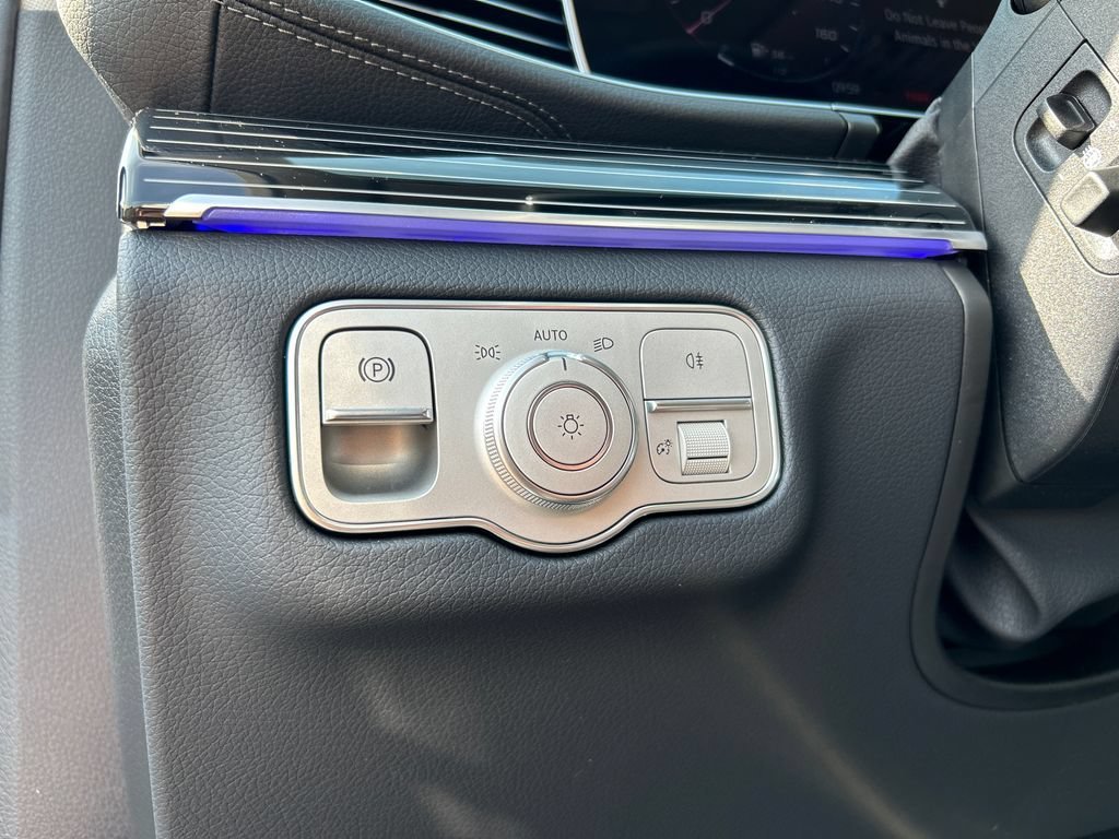 New 2026 Polar White Mercedes-Benz GLS 450 image 53