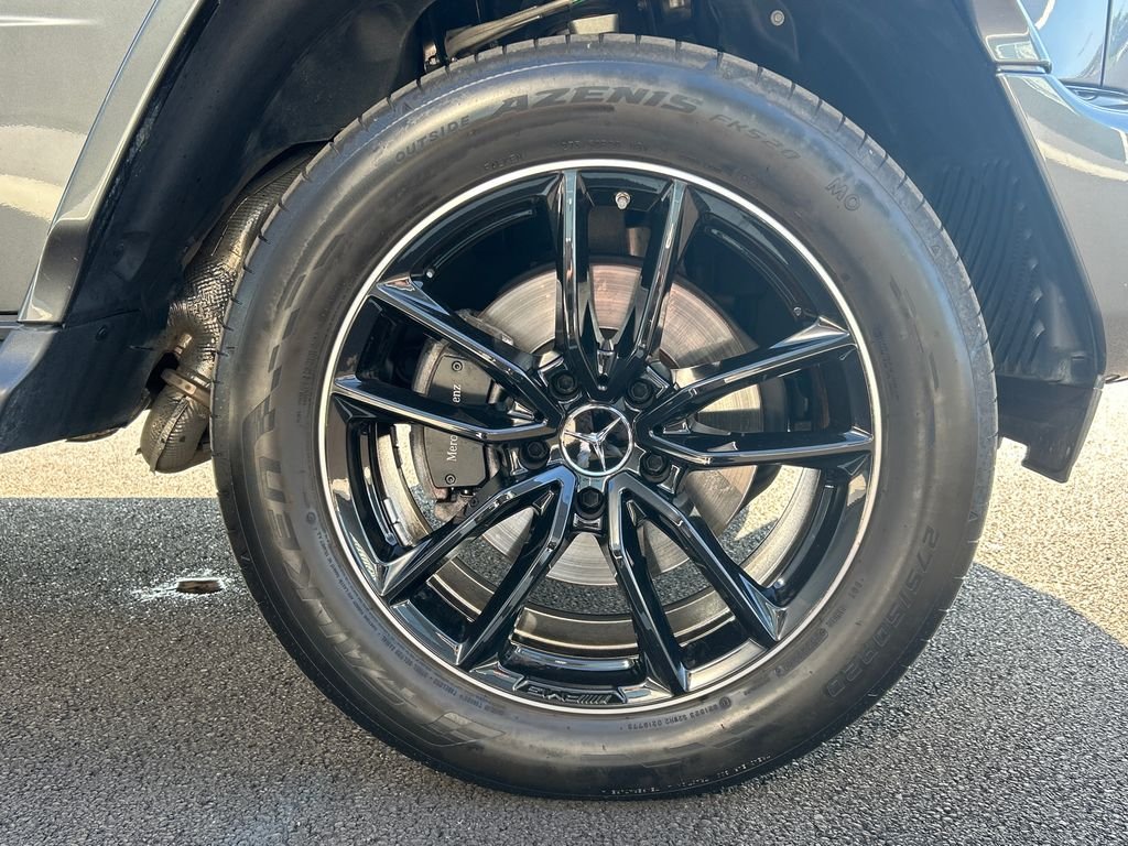 Certified Used 2025  Mercedes-Benz G 550 image 37
