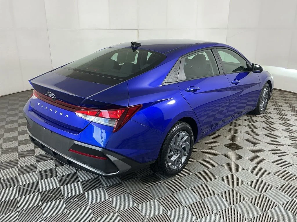 Certified Used 2024 Blue Hyundai SEL image 7