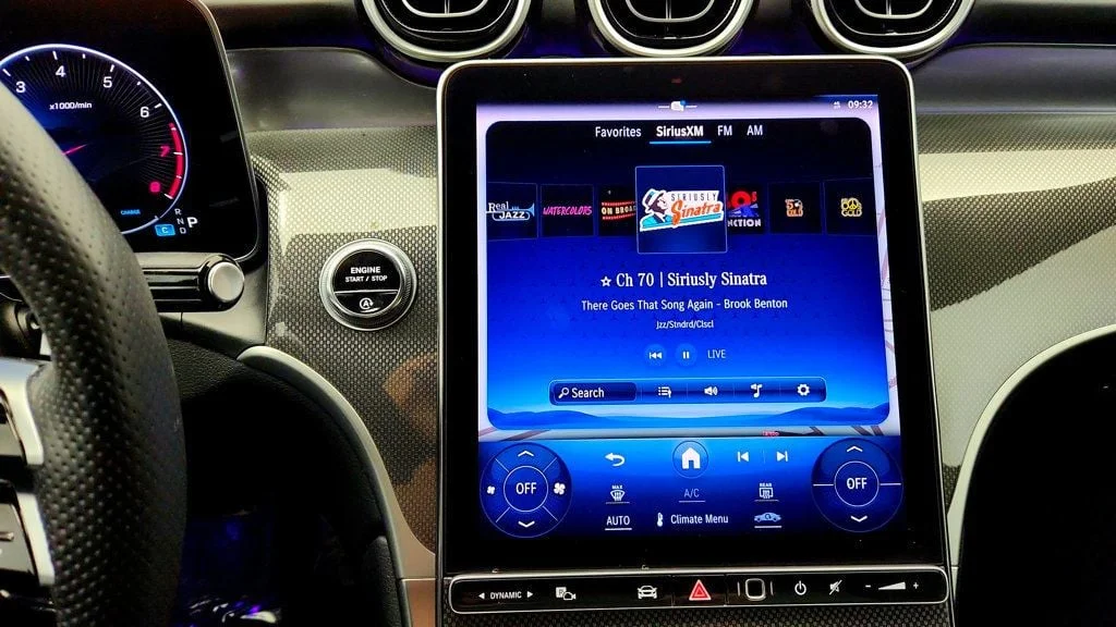 Used 2024 Cirrus Silver Metallic Mercedes-Benz GLC 300 4MATIC Coupe, AMG® Line w/ Nappa Leather Upholstery image 19