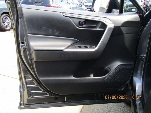 Certified Used 2023 MAGNETIC GRAY MET. Toyota  image 19