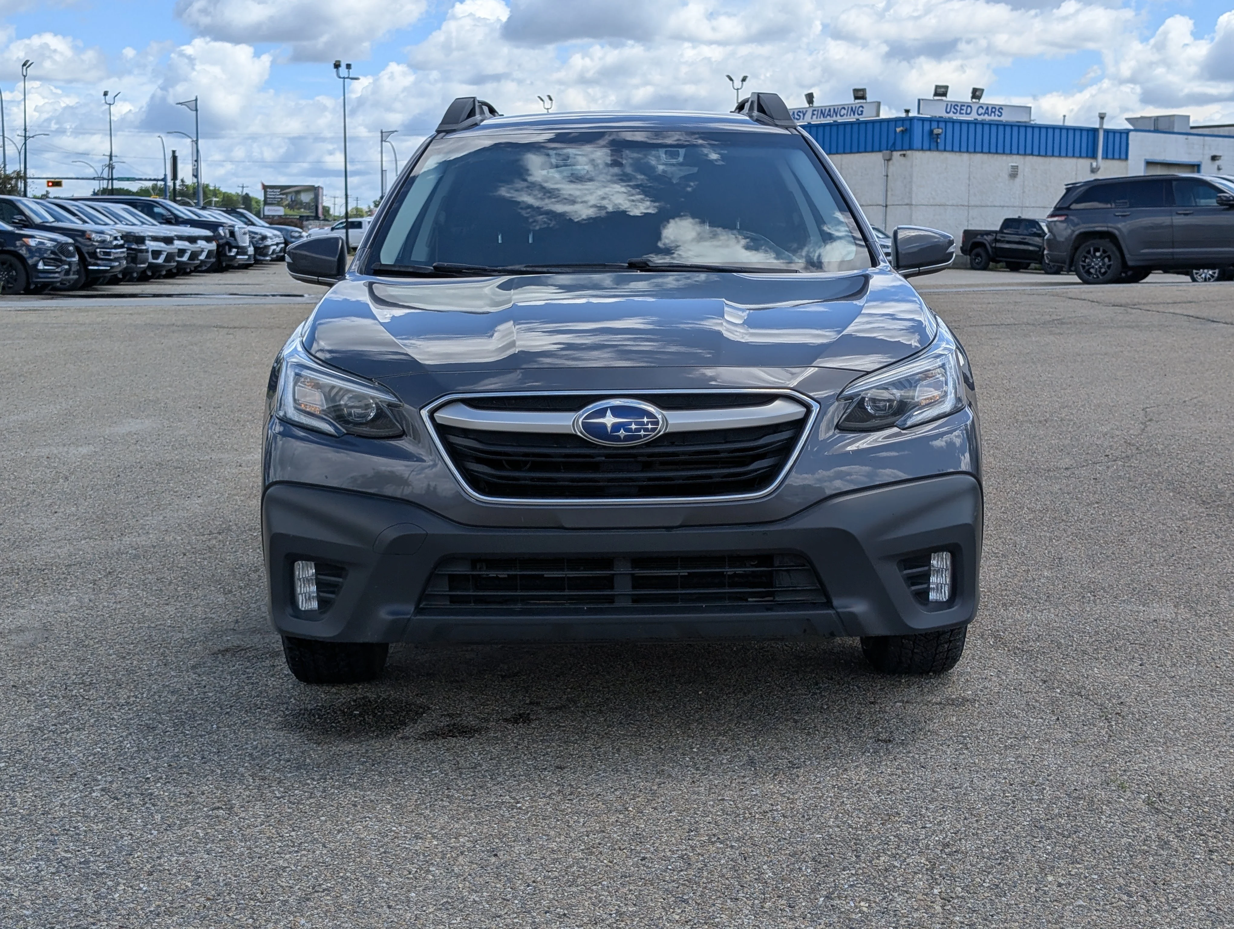 Used 2022 Crystal White Pearl Subaru Convenience image 10