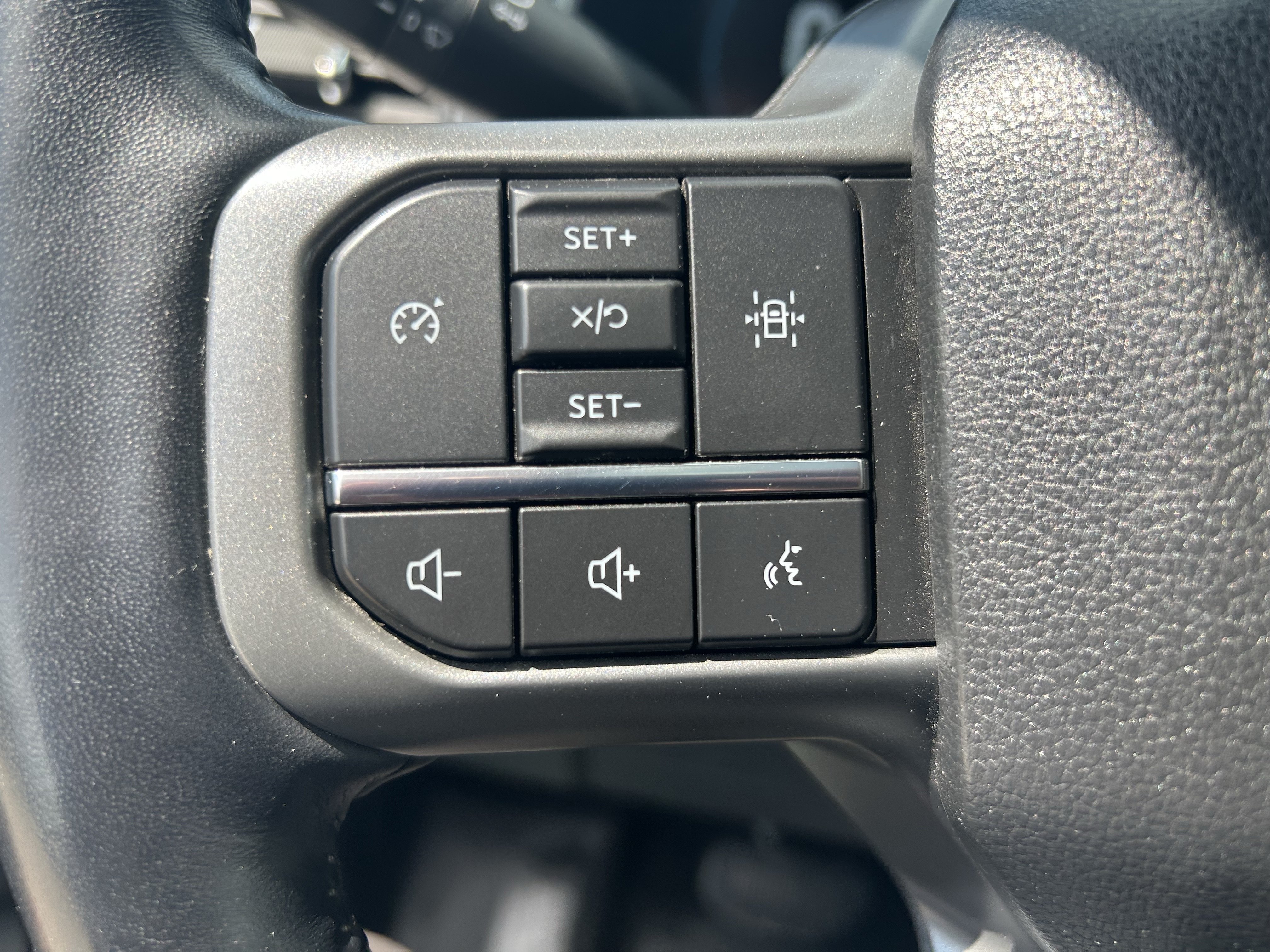 Used 2021 Red Ford LARIAT image 27