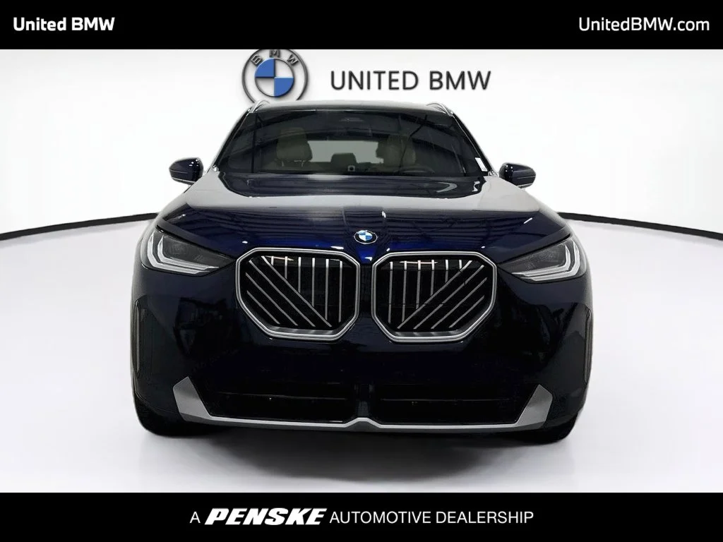 New 2026 Tanzanite Blue II Metallic BMW 30 xDrive image 2