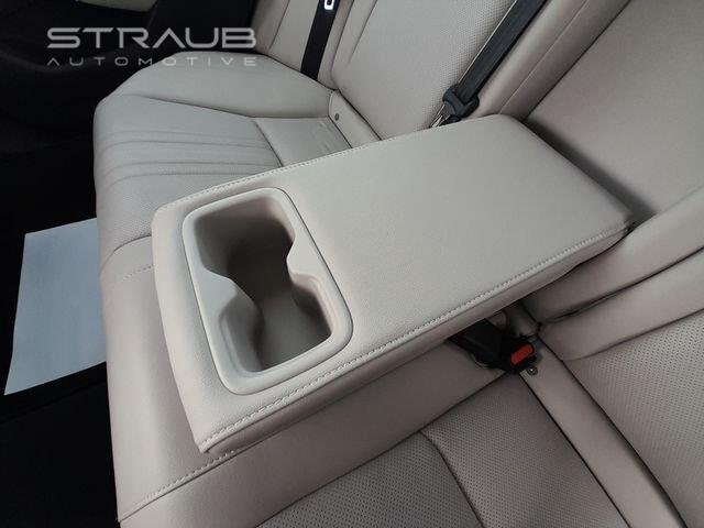 Used 2019 Platinum White Pearl Honda Touring image 44