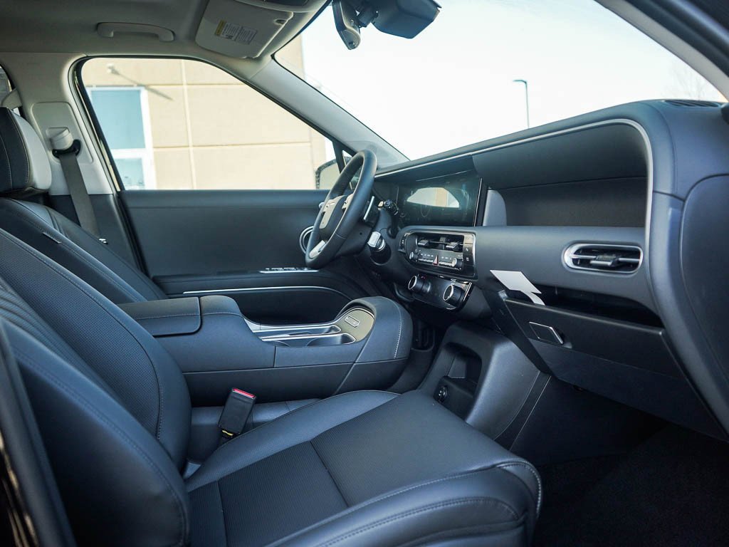 New 2026 Abyss Black Pearl Hyundai SEL Premium 8P AWD image 11