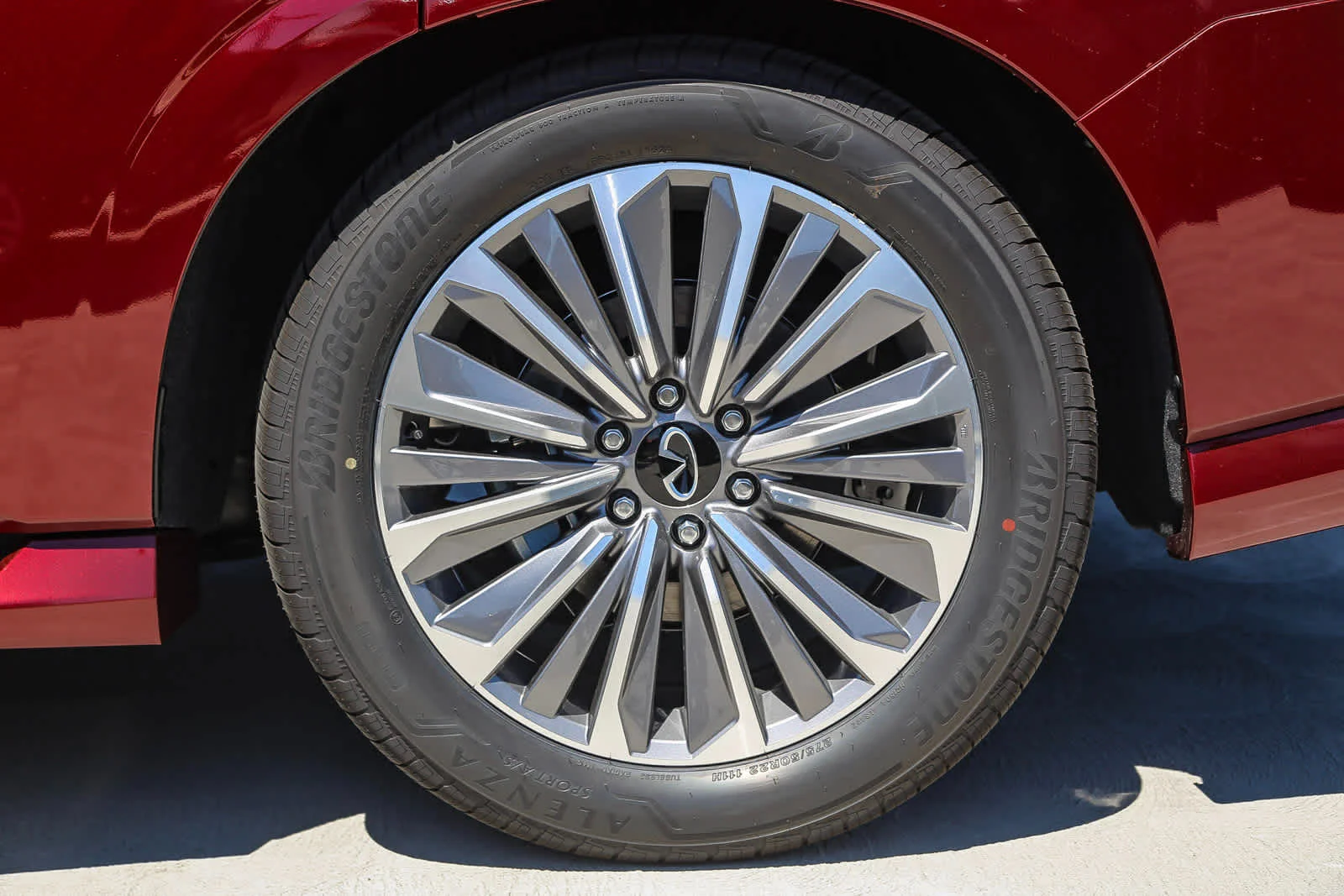 New 2025 COULIS RED INFINITI Luxe 4WD image 10