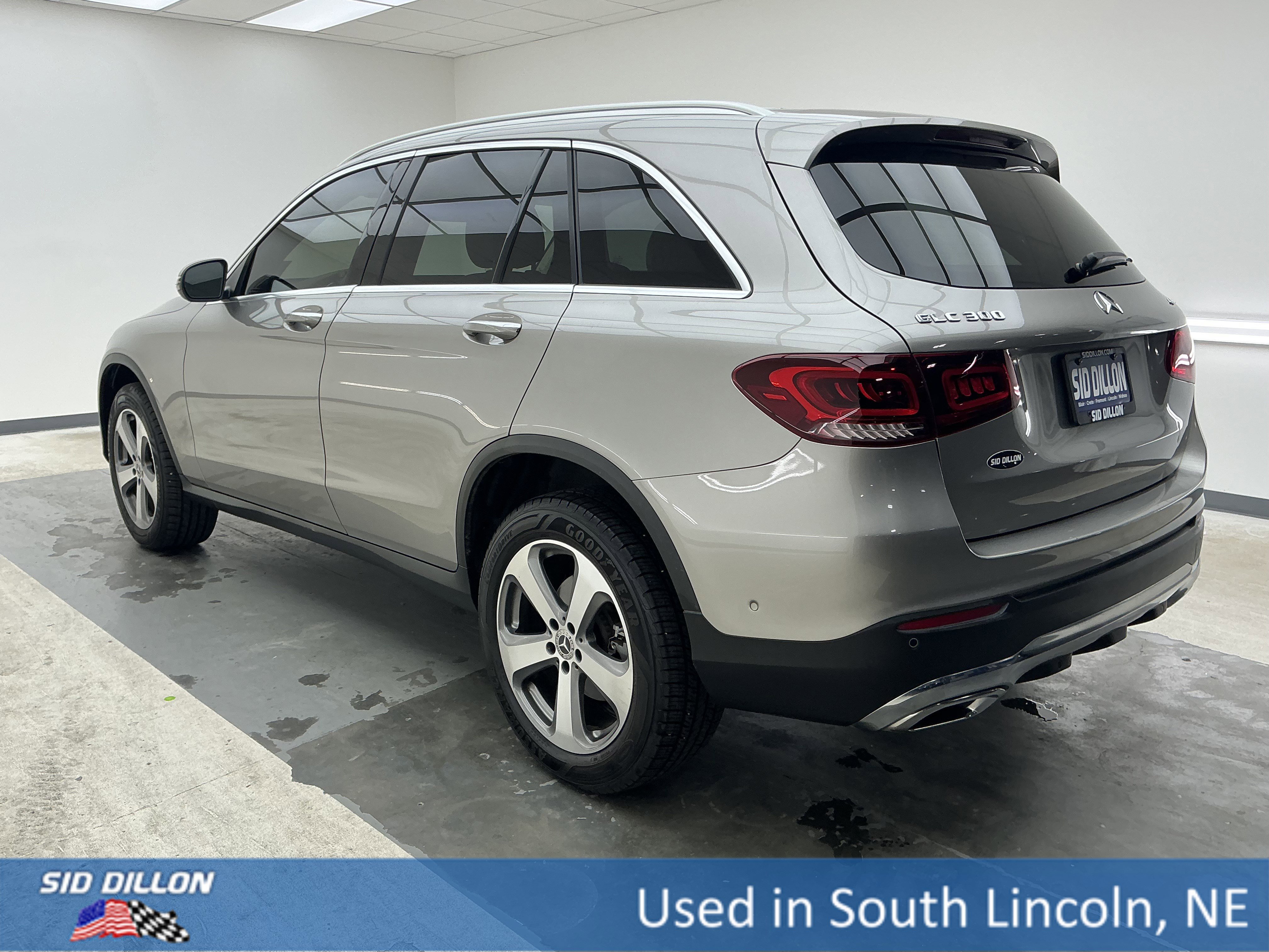 Used 2022 Silver Mercedes-Benz GLC 300 image 6
