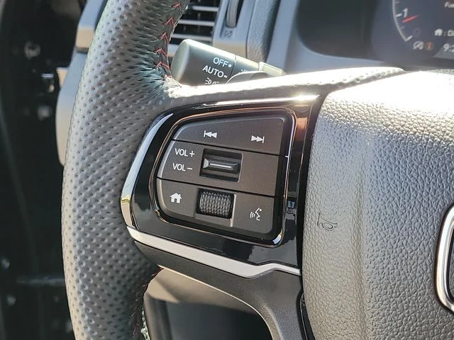 Used 2025  Honda Black Edition image 28