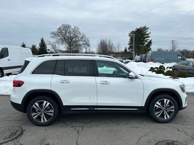 New 2026 Polar White Mercedes-Benz GLB 250 image 6