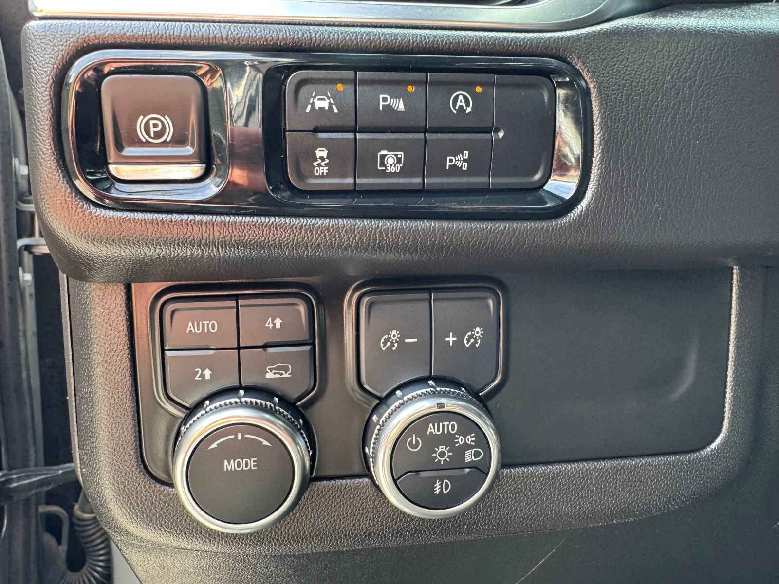 Used 2025 Sterling GMC Denali image 17