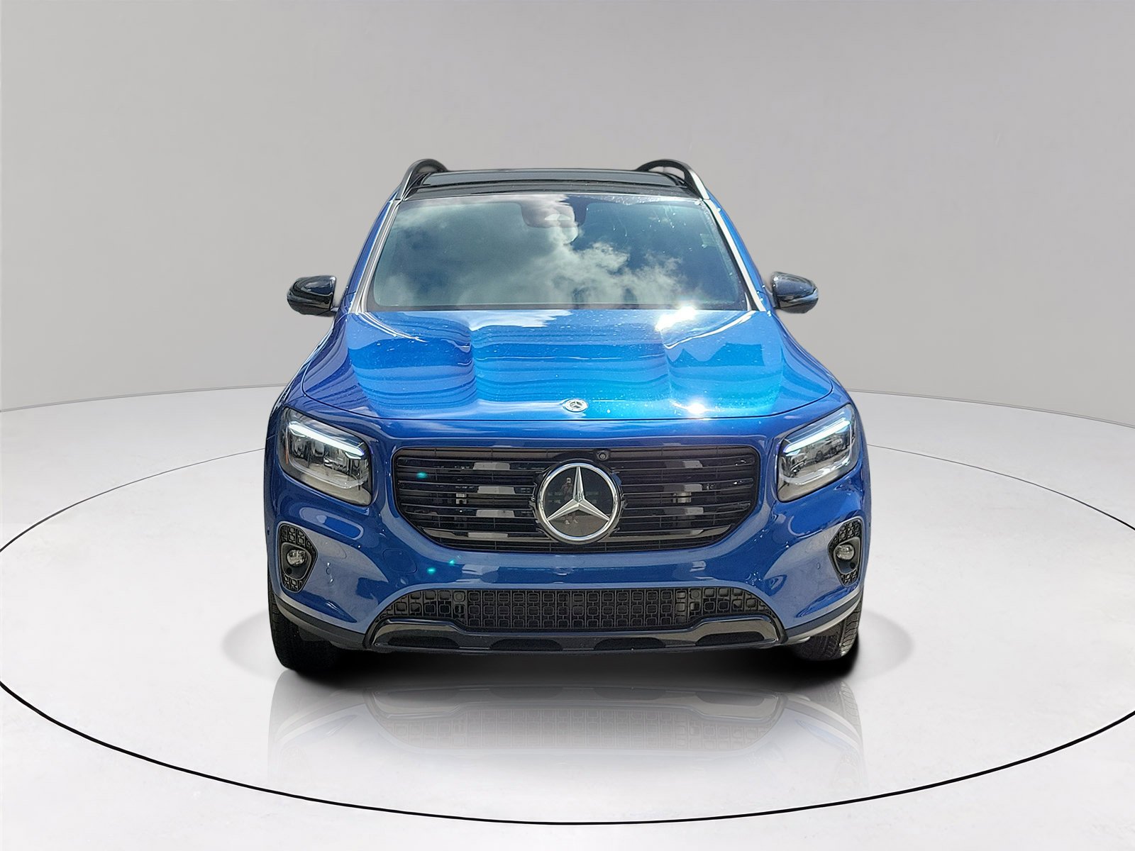 Certified Used 2026 Blue Mercedes-Benz GLB 250 image 2