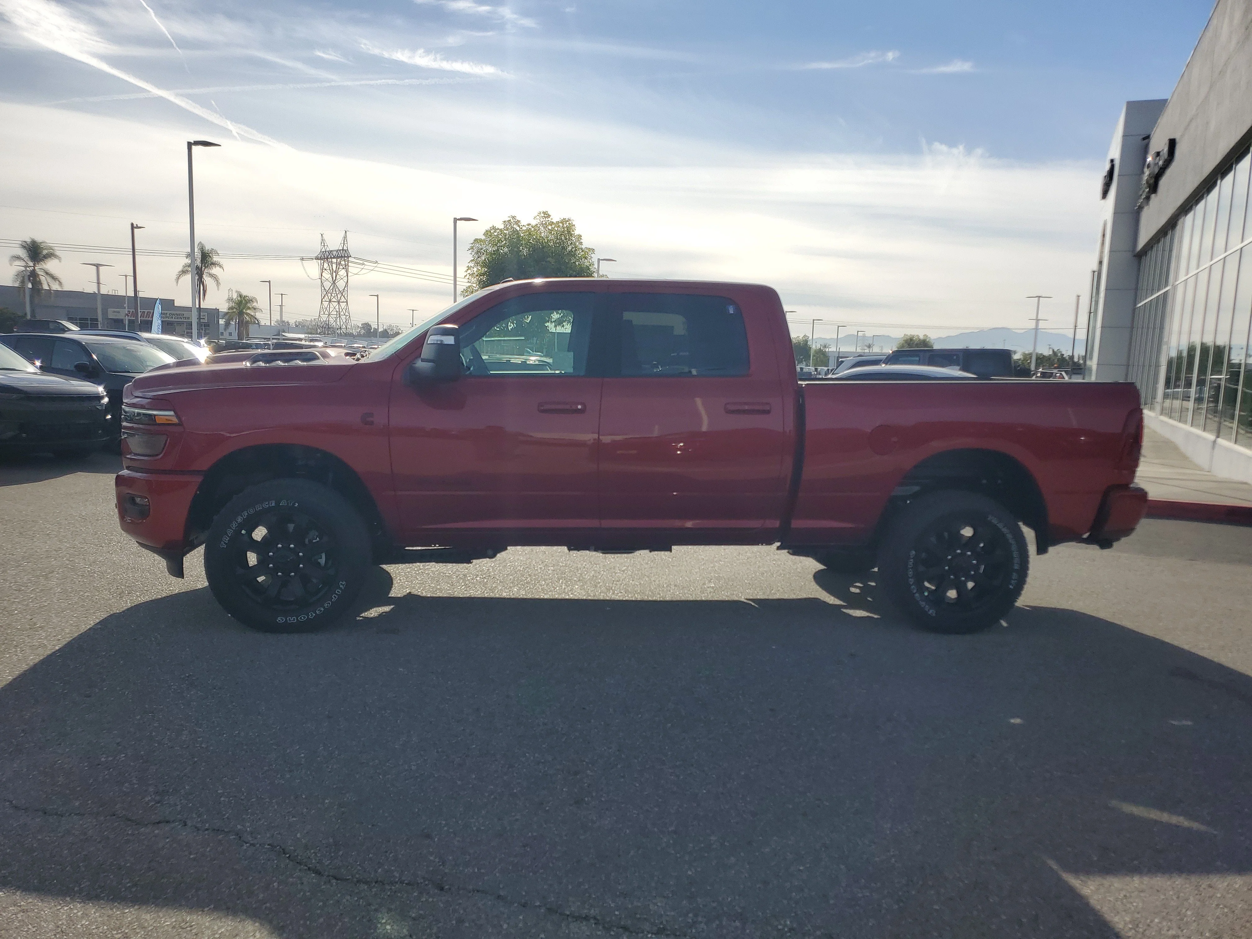 New 2026 Molten Red Pearl-Coat Exterior Paint RAM Laramie image 7
