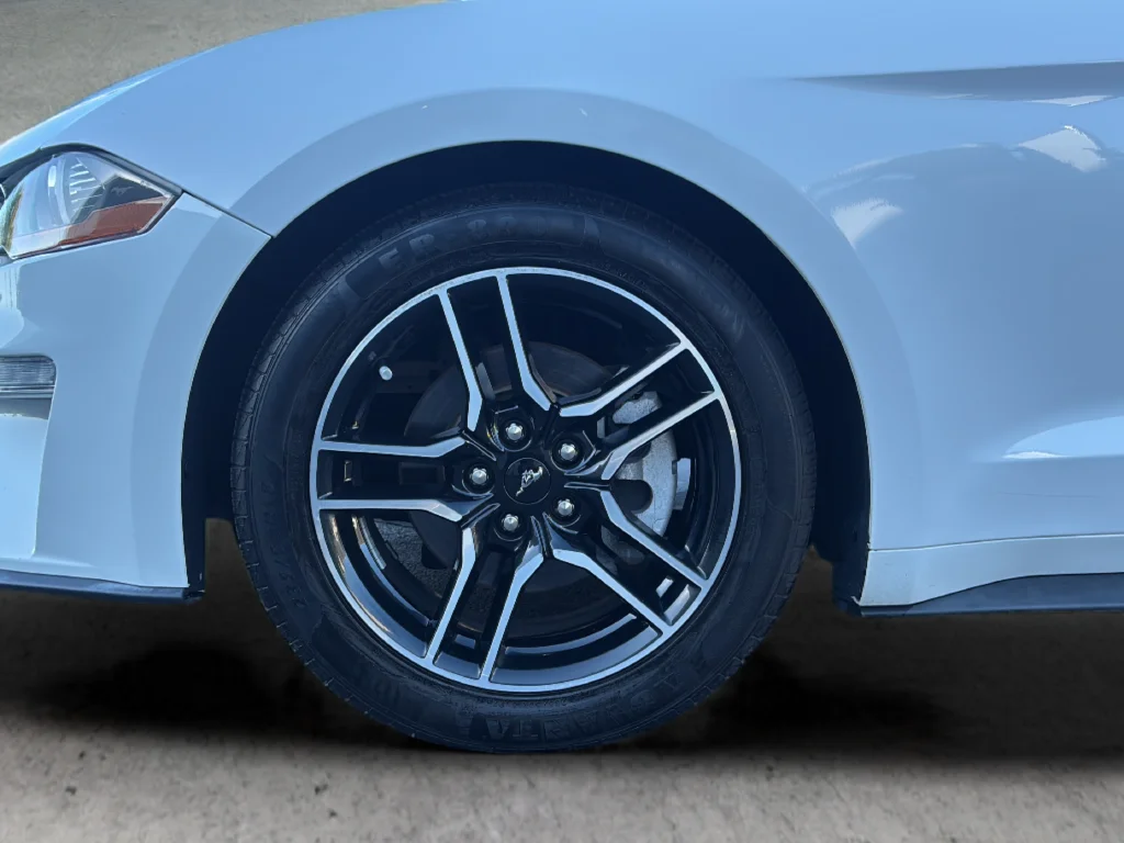 Used 2022 White Ford EcoBoost Premium image 9