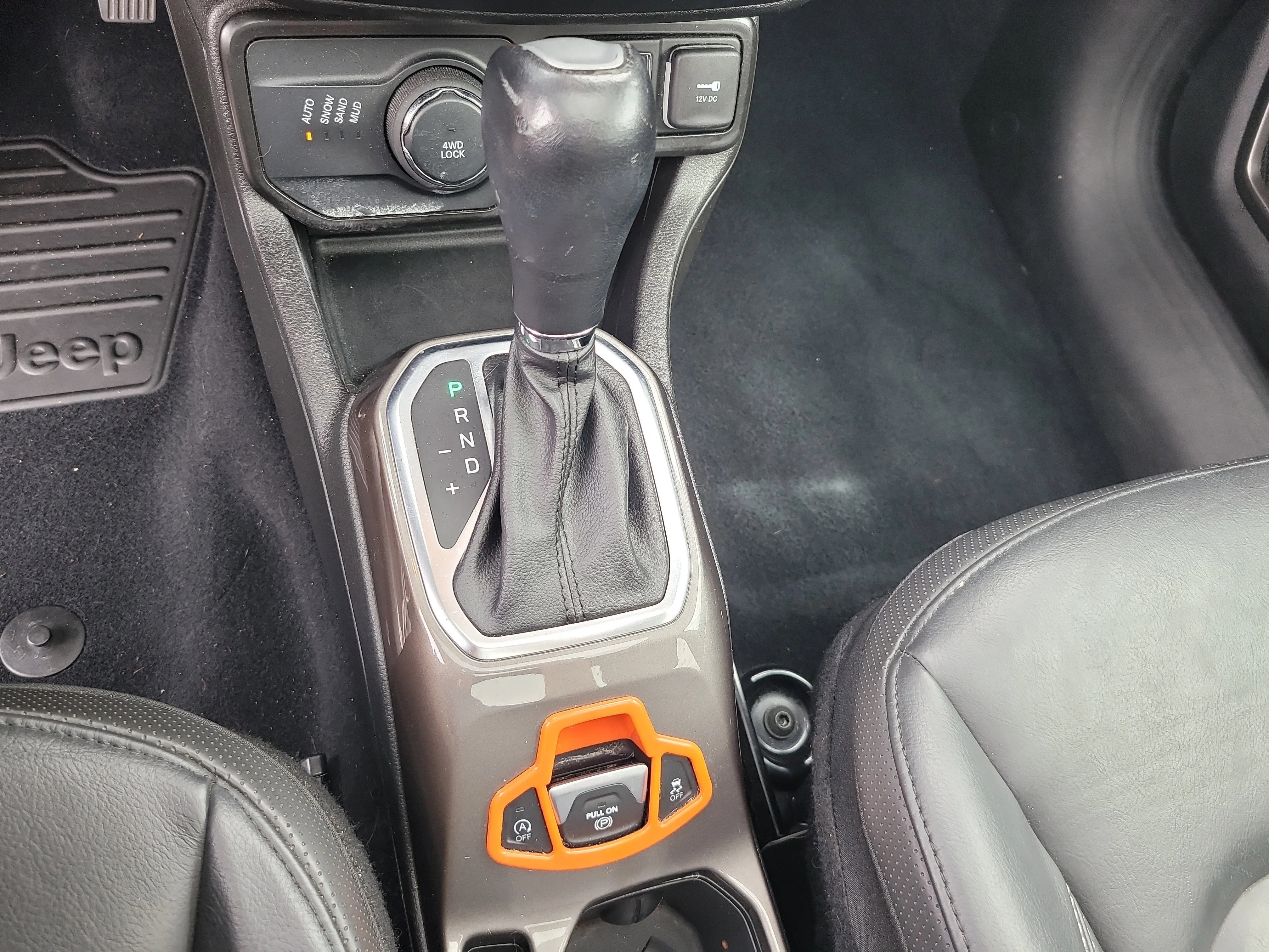Used 2021 Sting-Gray Clearcoat Jeep Limited image 25