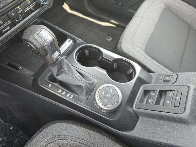 2025 Ford Bronco 4-Door Base - Photo 15