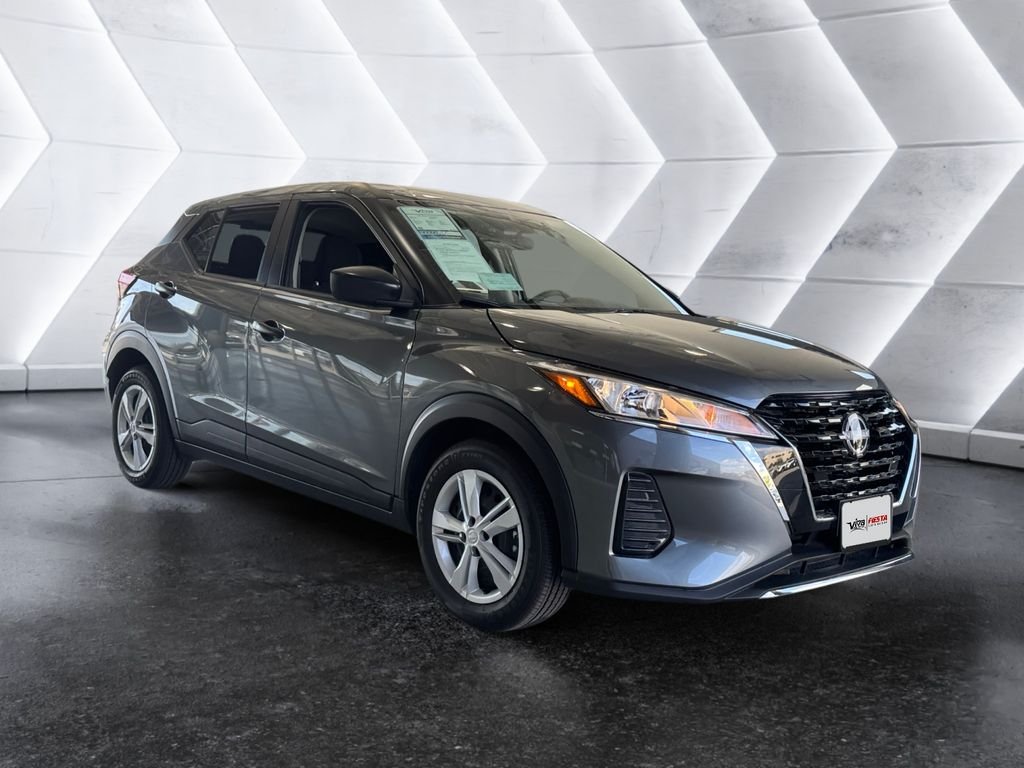 Used 2025 Gray Nissan S image 1