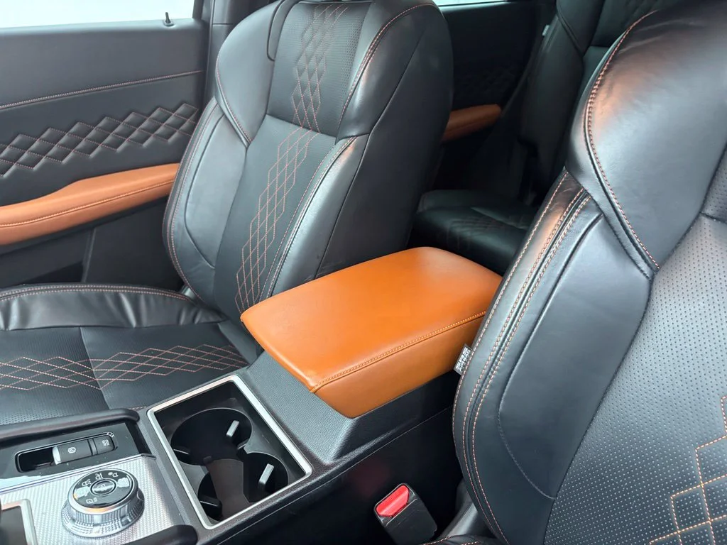 Used 2022 Black Mitsubishi SEL image 25
