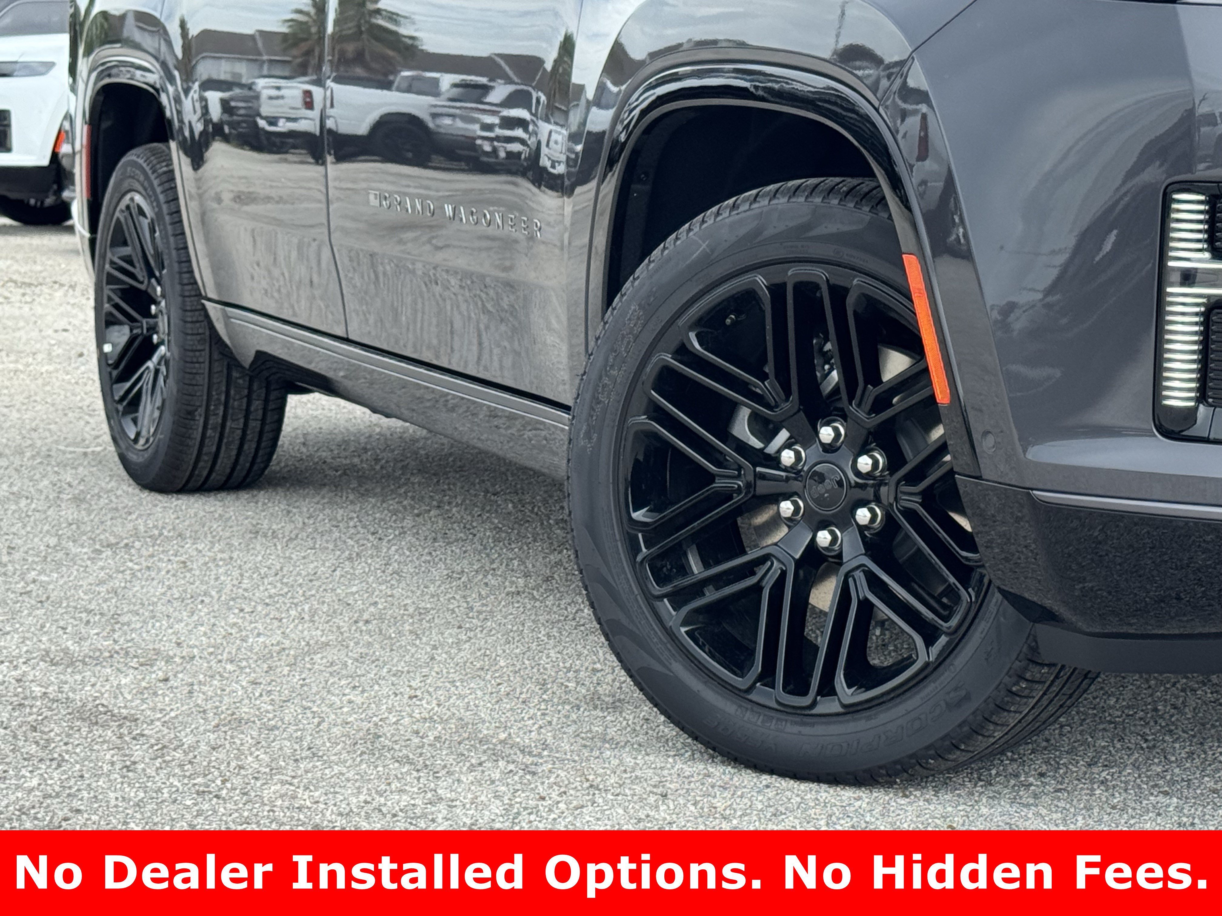 New 2026 Baltic-Gray Metallic Clear-Coat Exterior Paint Jeep Limited Reserve image 3