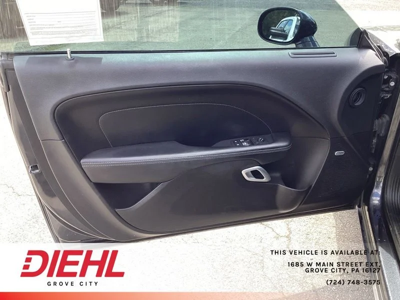 Used 2019 Gray Dodge SXT image 14