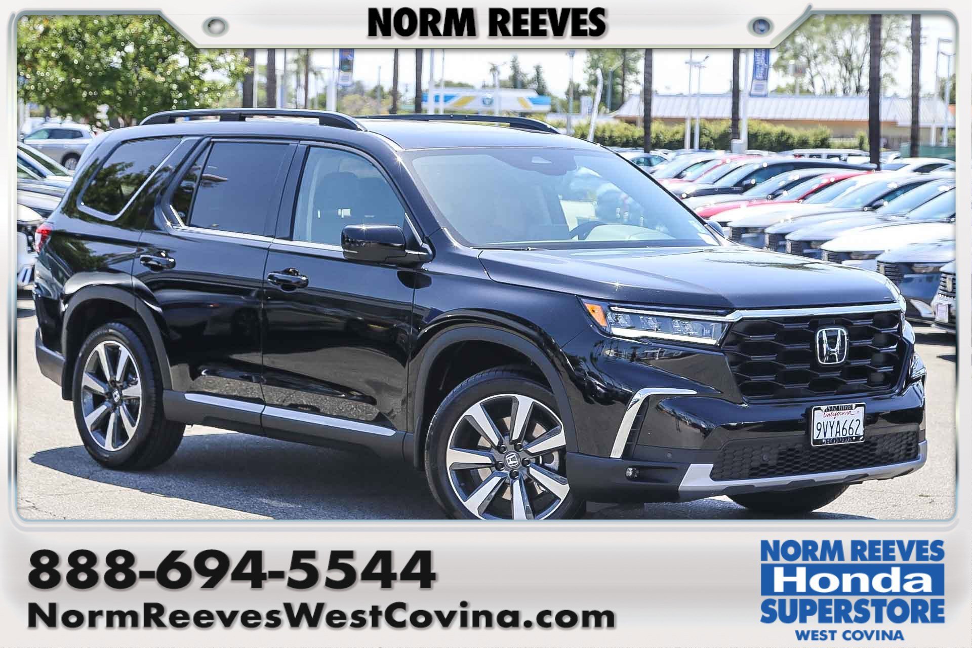 2025 Honda Pilot Touring 2WD's photo