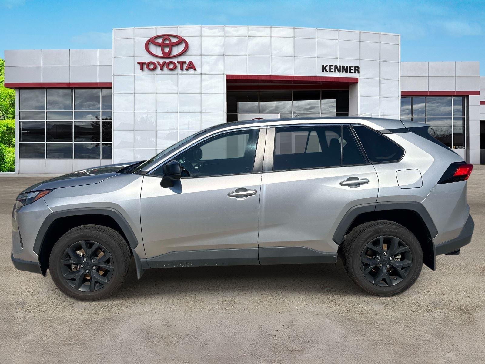 Used 2023 Silver Sky Metallic Toyota LE image 4