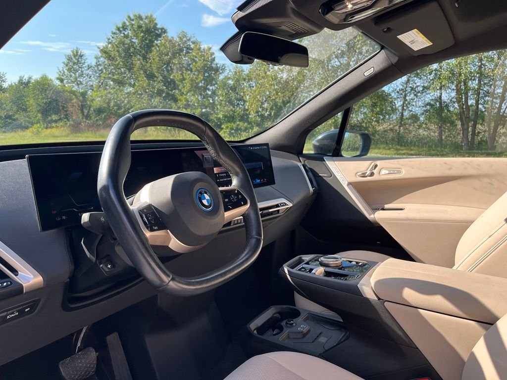 Certified Used 2024 Black BMW xDrive50 image 18