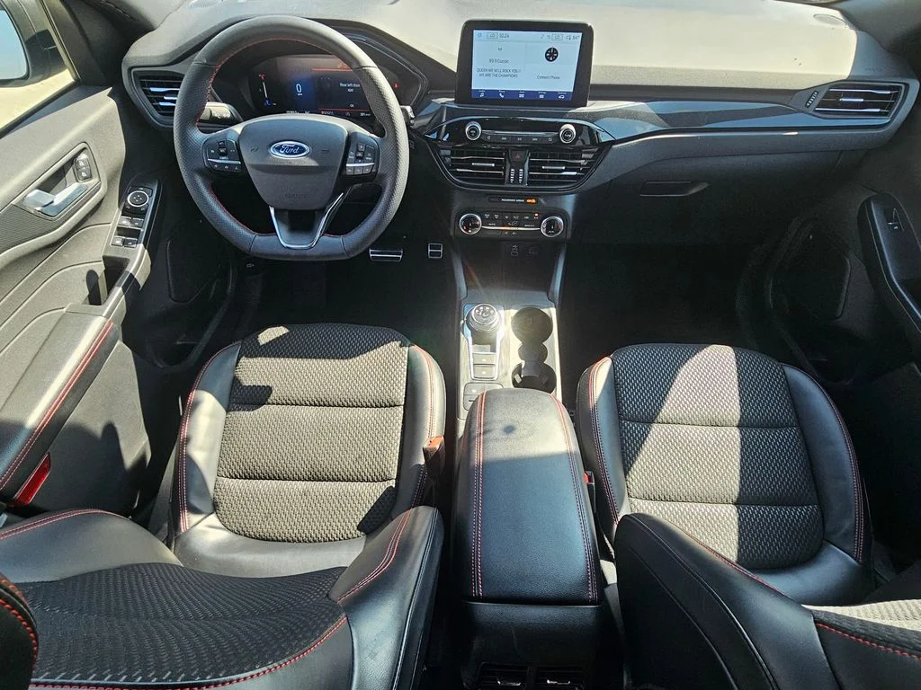 Used 2024 White Metallic Ford ST-Line image 15