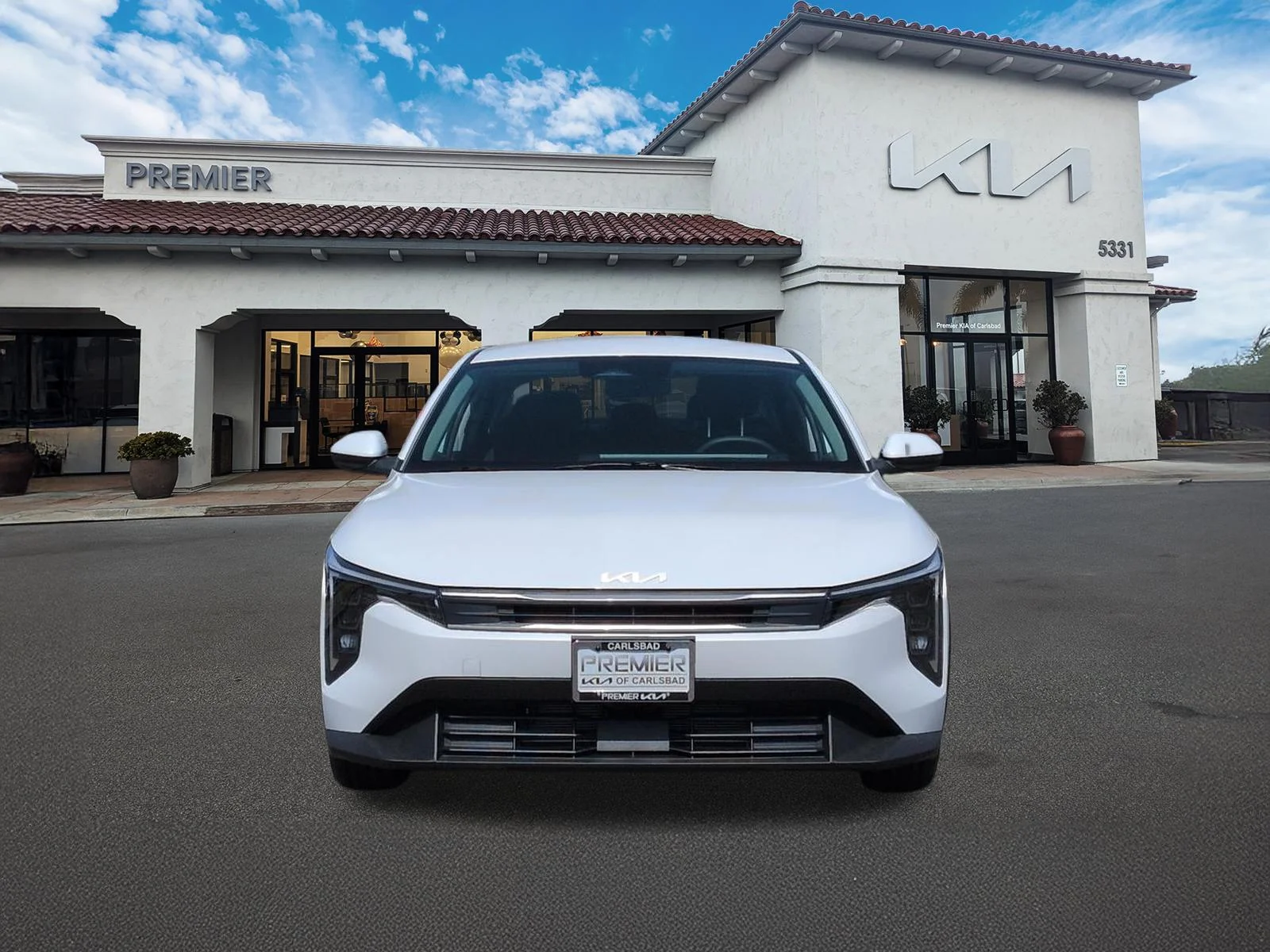 New 2026 Snow White Pearl Kia LXS image 3