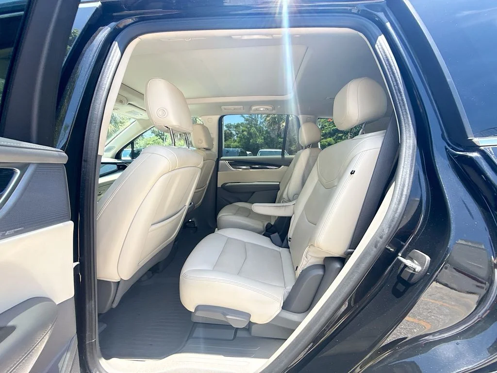 Used 2024 Black Cadillac Premium Luxury image 27
