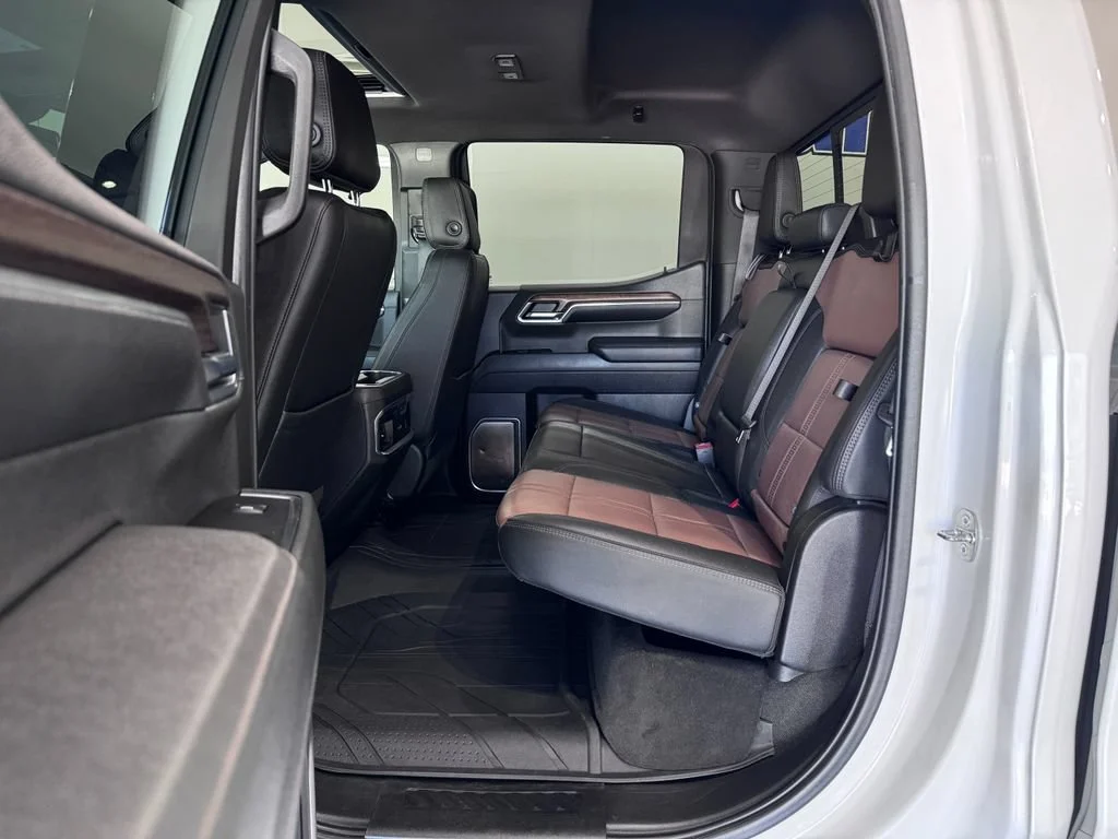 2023 Chevrolet Silverado 1500 High Country - Photo 13
