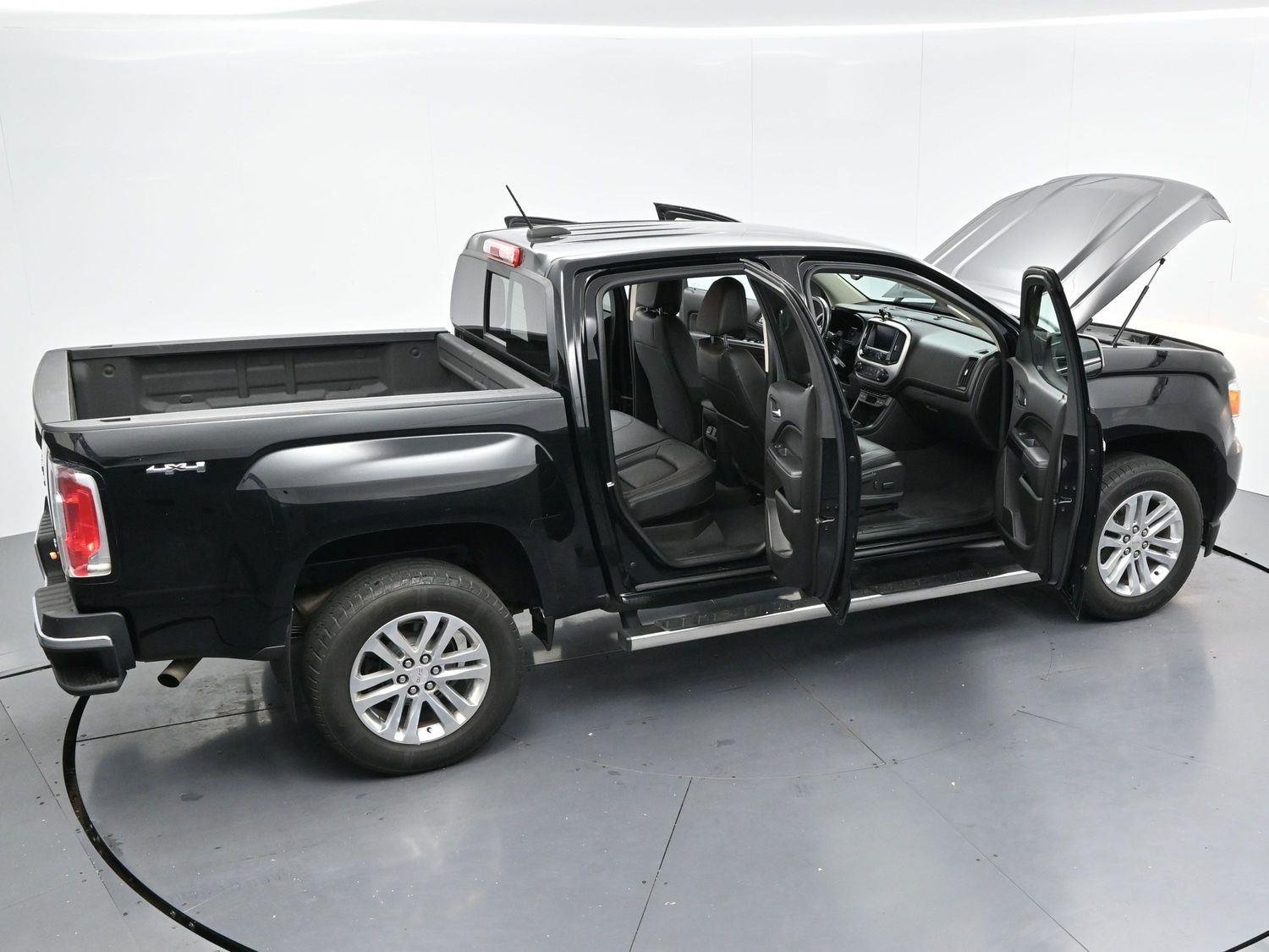 Used 2019 Onyx Black GMC 4WD SLT image 44