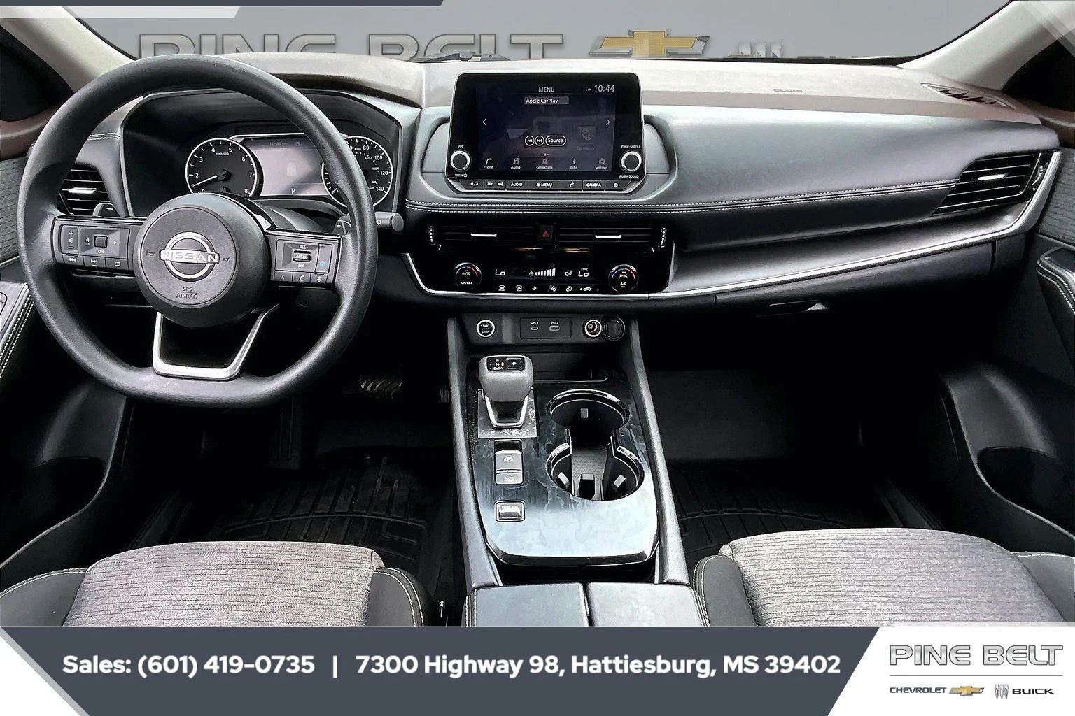 Used 2022 Pearl White Tricoat Nissan SV image 13