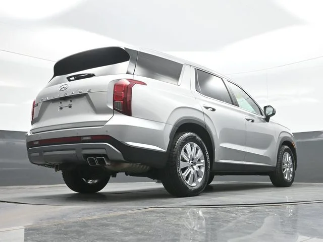 Used 2024 Silver Hyundai SEL image 26