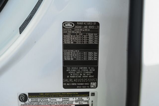 Used 2025 White Land Rover Dynamic SE image 77