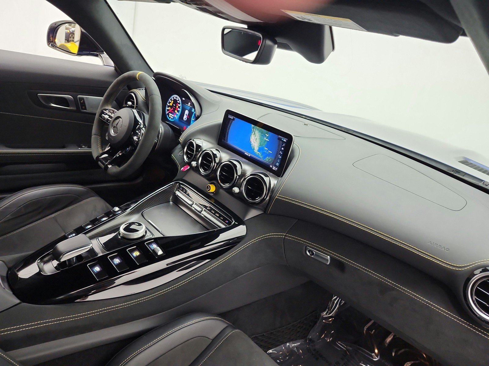 Certified Used 2020 designo Brilliant Blue Magno Mercedes-Benz AMG® GT R Coupe image 17