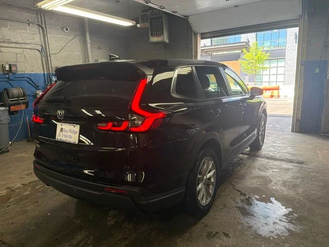 Used 2023 Black Honda EX-L image 4