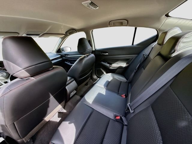 Used 2024 White Nissan 2.5 SR image 23