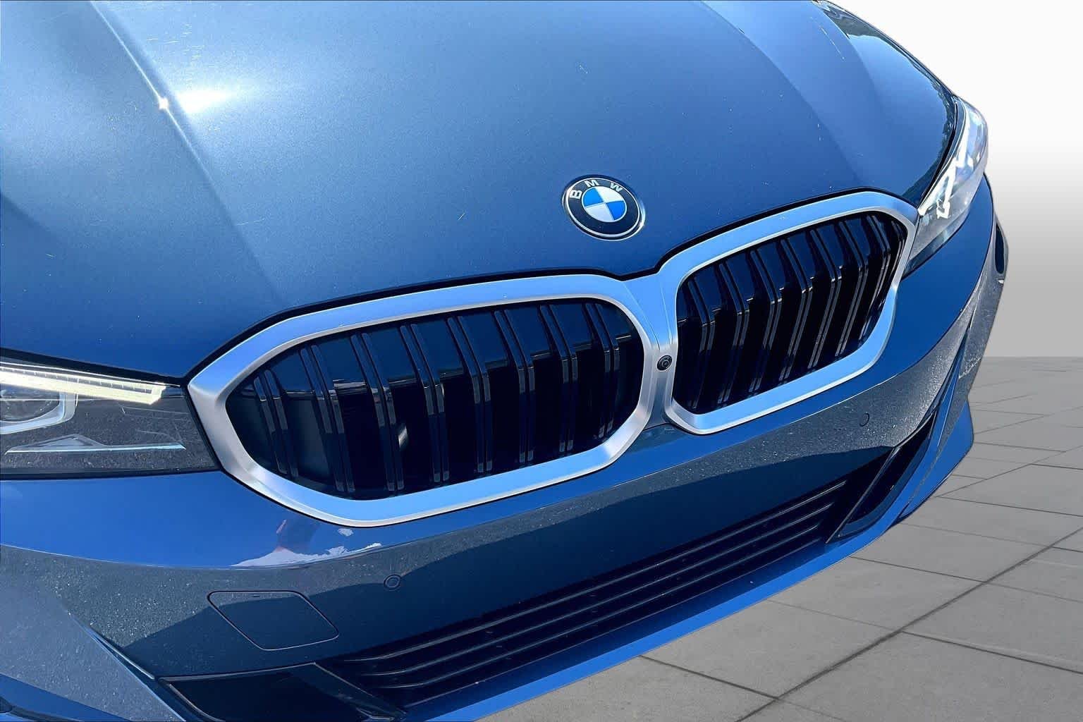 2025 BMW 3 Series 27