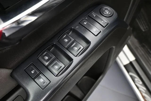 Used 2016 Silver Chevrolet LS image 14