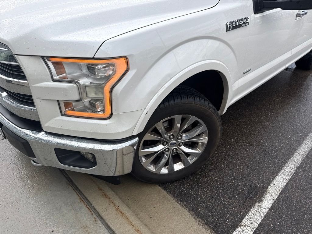 Used 2017 White Ford Lariat image 15