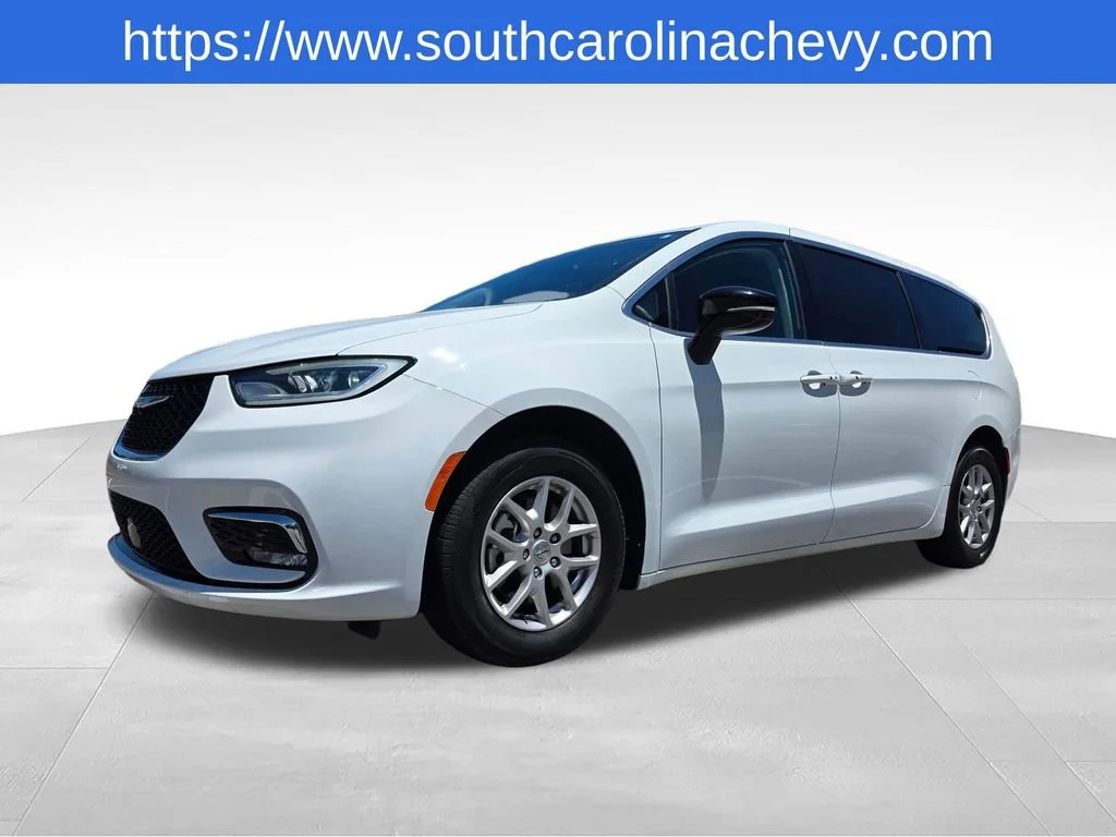 Used 2024  Chrysler Touring L image 37